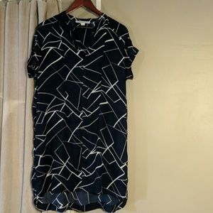 Loyal Hana navy maternity/nursing top